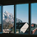 Penzion Trevarefabrikken Henningsvaer