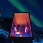 Trevarefabrikken 3* Henningsvaer