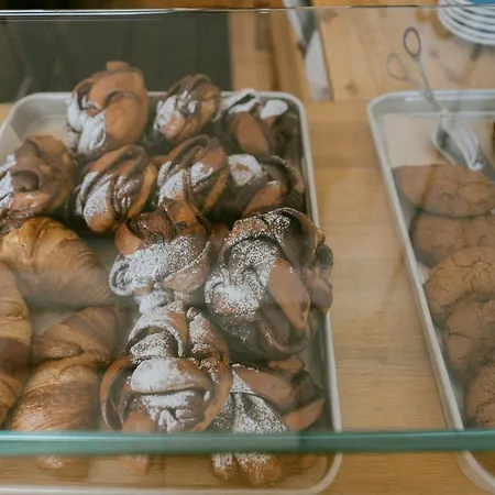 Estalagem Trevarefabrikken Henningsvær