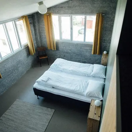 Trevarefabrikken 3* Henningsvær