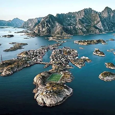 Trevarefabrikken Herberg Henningsvær