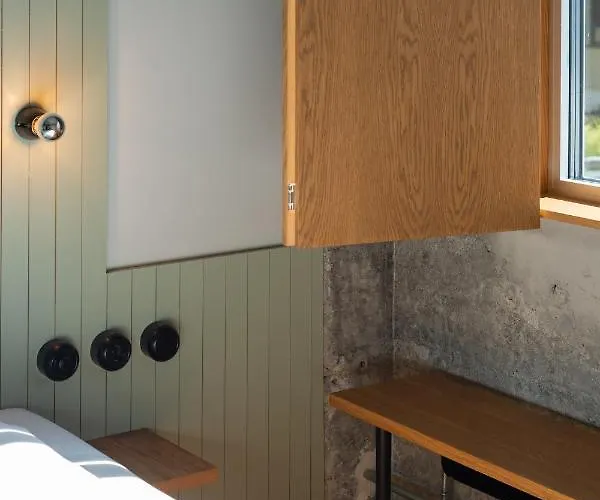 Trevarefabrikken Henningsvaer