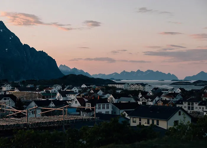 Trevarefabrikken 3* Henningsvær