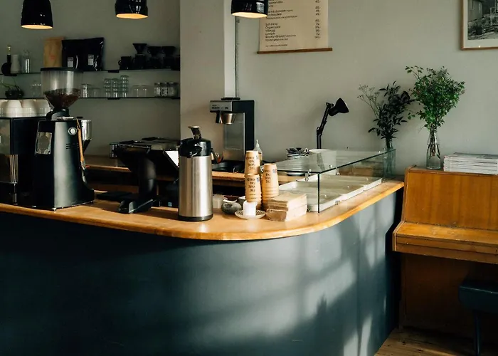 Trevarefabrikken 3* Henningsvær