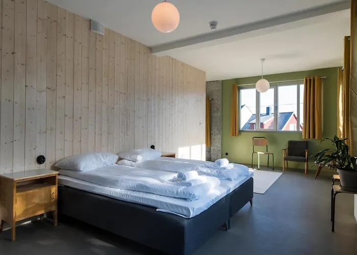 Trevarefabrikken 3* Henningsvær