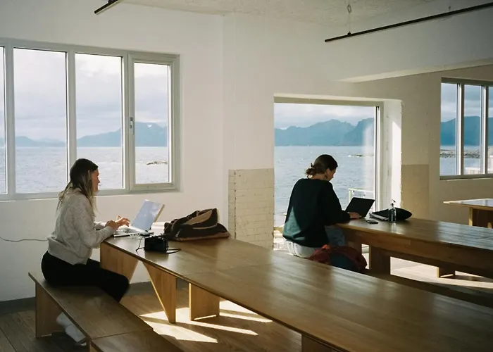 Trevarefabrikken Fogadó Henningsvær