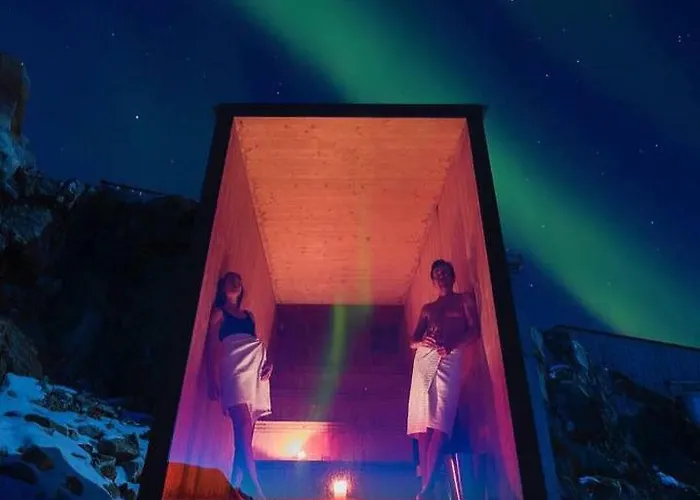 Trevarefabrikken 3* Henningsvær